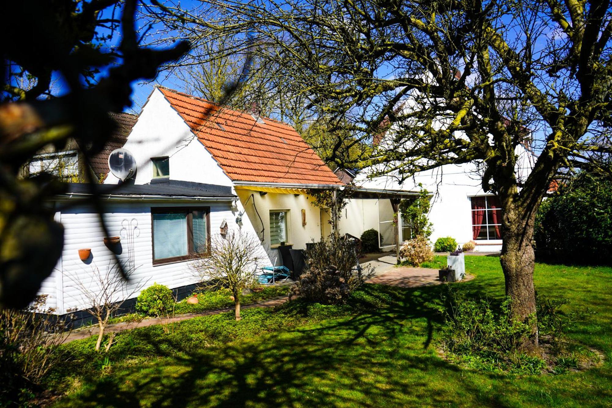 Gemuetliches Haus Mit Grossem Traumhaften Garten Bremen Ngoại thất bức ảnh